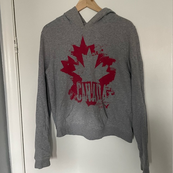 American Eagle Sweater - Picture 1 of 2